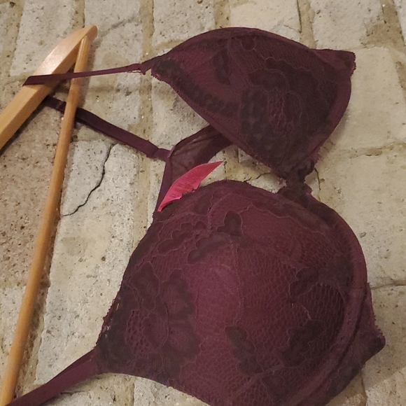 Two Women's La Senza, Obsession Plunge,  Push-up, Lace Bras. Size 34 C. - Picture 2 of 8